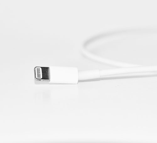 Chargeur de type câble d'iphone en blanc